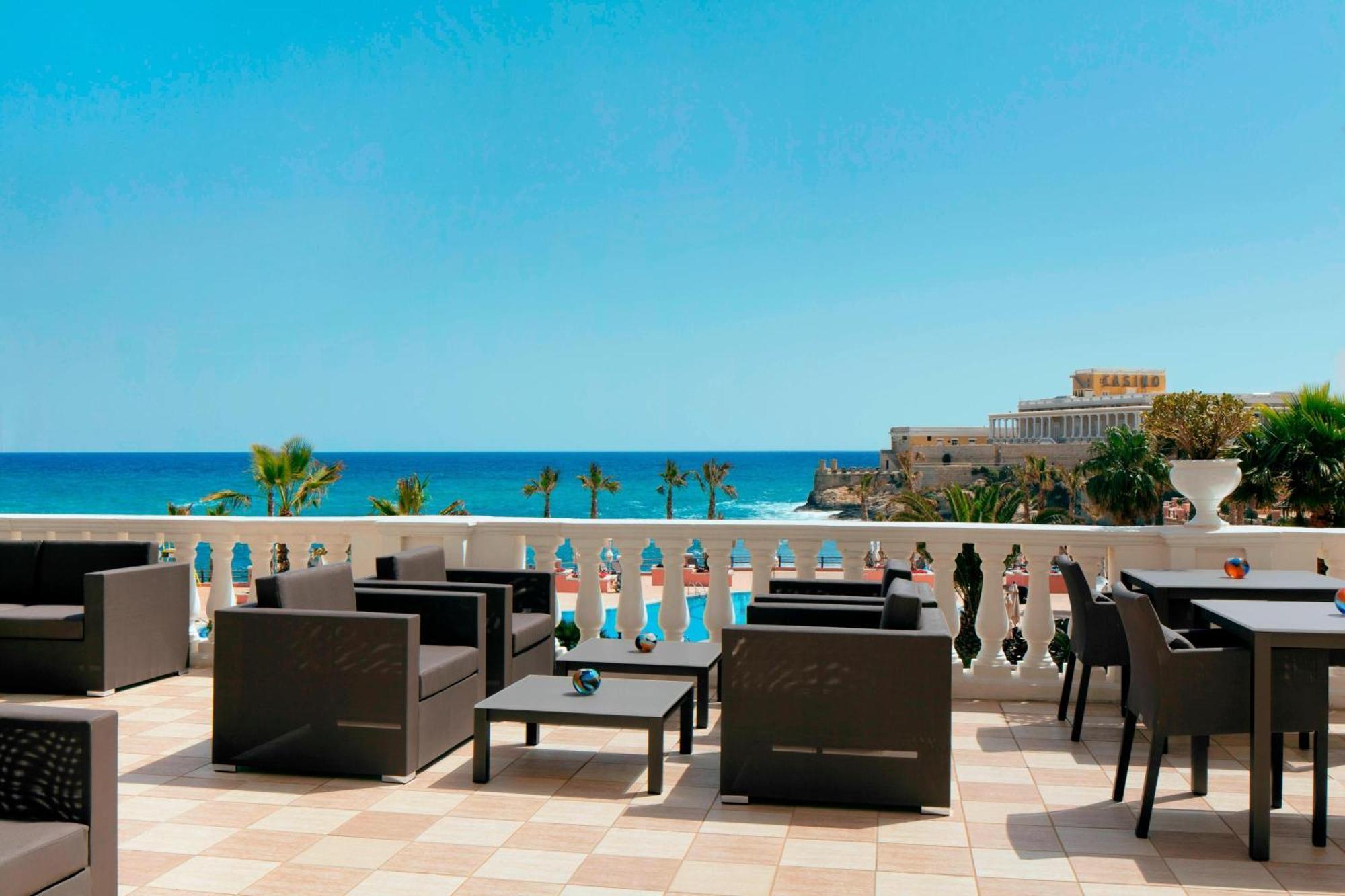 The Westin Dragonara Resort, Malta St. Julian's Exterior foto The rooftop bar at the hotel