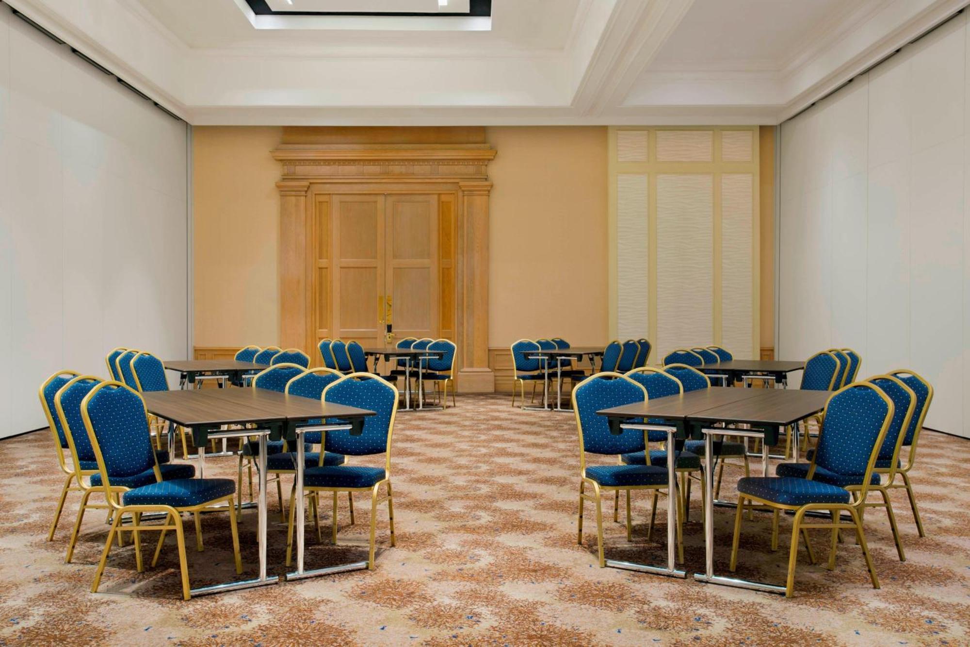 The Westin Dragonara Resort, Malta St. Julian's Exterior foto Meeting room