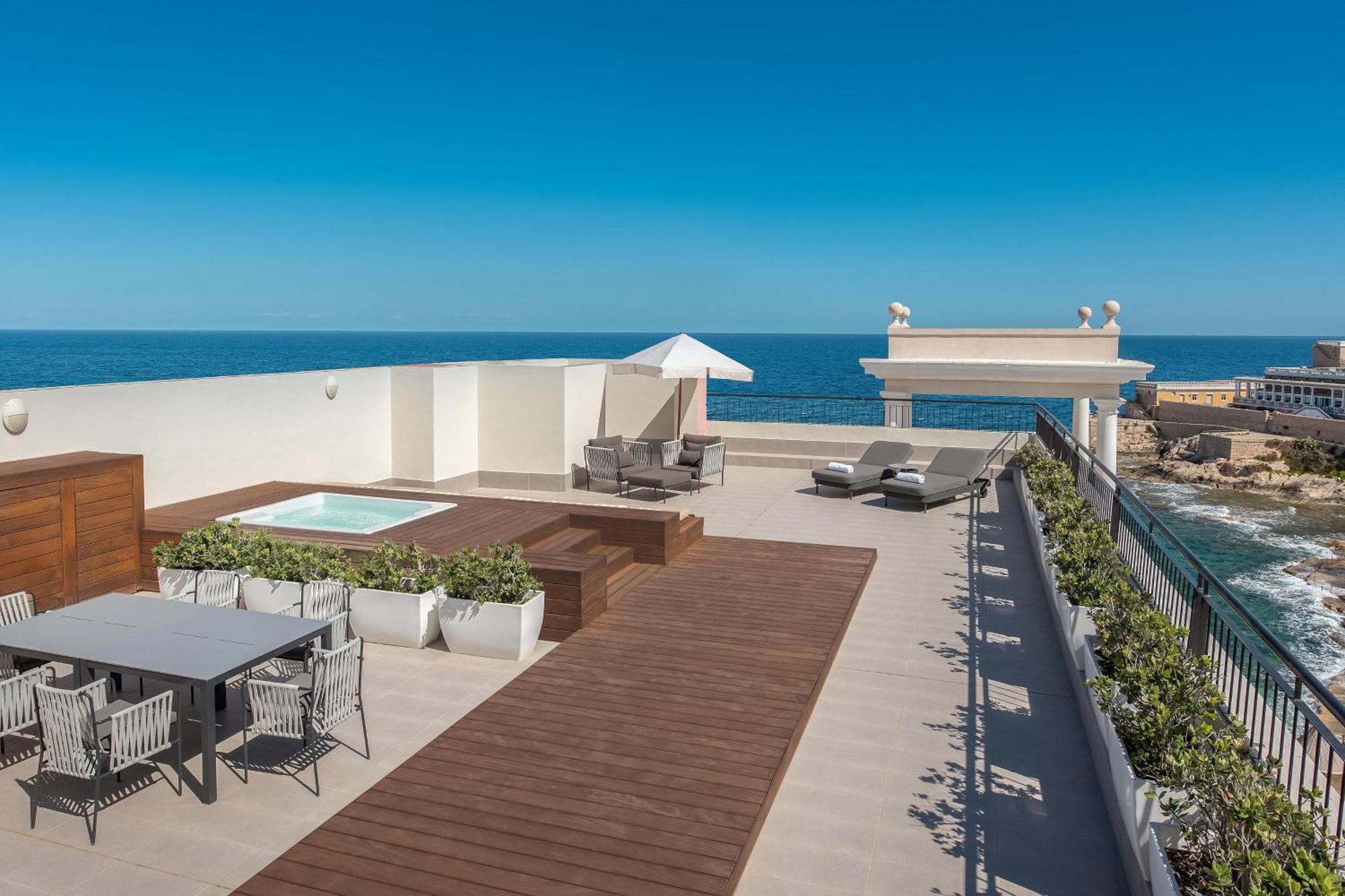 The Westin Dragonara Resort, Malta St. Julian's Exterior foto Rooftop terrace