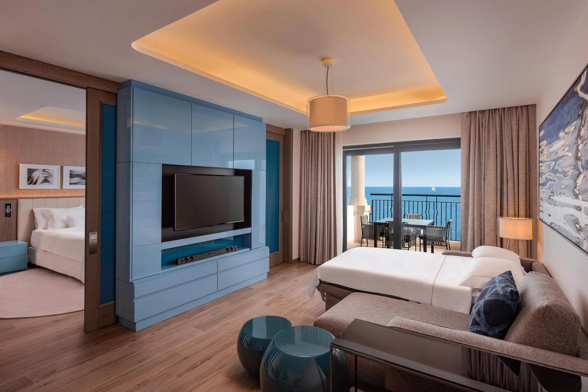 The Westin Dragonara Resort, Malta St. Julian's Exterior foto A suite at the hotel